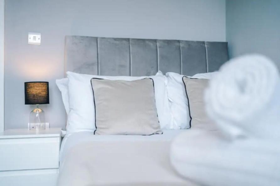 Holiday home Lux 3 Bed 10 Mins From Centre - Parking & Netflix Manchester